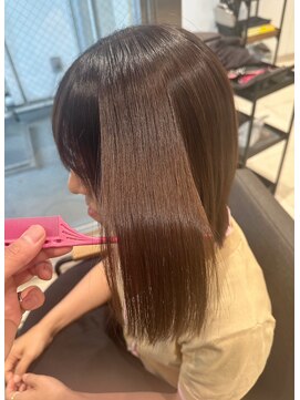 ヴィヴィ(VIVIE) 40代50代60代小顔美髪矯正艶髪質改善ストレート質感再生カラー