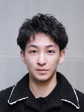 レタッチ バイ フィフス 天神大名(RETOUCH by fifth) 天神ルーズショートスパイキーショートツイストスパイラルパーマ