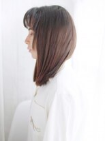 ウル 吉祥寺(ulu)&nbsp;切りっぱなしロブのカジュアルモードスタイル