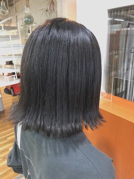 アミィヘアー アネックス(Ami Hair annex) 切りっぱなし外ハネ