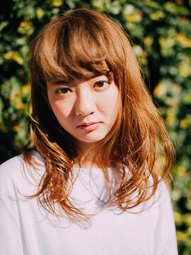 アマリス(Amaris) ロングカーリー20代/30代/40代/庭瀬