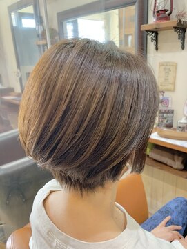 ヘアーデザイン ジュモク(Hair Design Jumoku) 後ろ丸みボブ