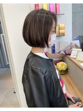 ピークス(PEAKS) ワンレンボブ丸みボブかきあげ長め前髪ハイライト恵比寿