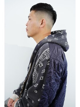 ワンワンオー バーバーショップ コンチネンタル(@110 BARBER SHOP continental) FADEカット