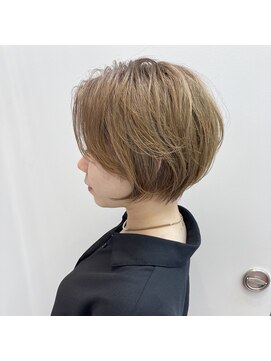 オーダイム(ou' dime) 丸みショート×スモーキーベージュ