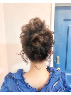 ヘアセットサロン アッシュ 神戸三宮(Ash) ゆるふわおだんご