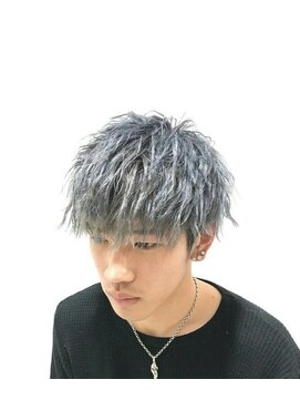 ヘアーデザイン ディードット ウル(D. ulu) ツイストスタイル