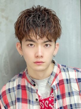 リップス レイ ギンザ(LIPPS Ray GINZA) レイジーランダムマッシュ　サイドグラデーション