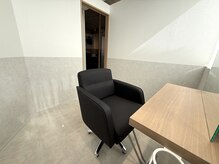 アールサロン アネックス 名駅(Rr SALON ANNEX)の雰囲気（リラックスのできる個室空間で特別な時間を◎[白髪染め/韓国]）