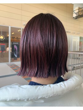 スリーバイエイム(03 eim) ボルドー×パツっとボブ