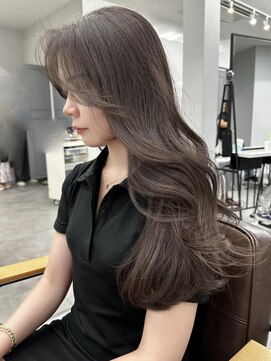 プラチナ(PLATINA) レイヤーカット顔まわり前髪ロング20代30代40代