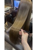 【人気No.1】ブリーチなしでも透け感◎アッシュベージュが可愛い