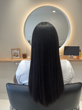 エム(eM) うる艶ロング