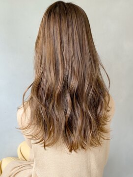 レア 表参道(L'ea) 黒髪クラゲヘアーオリーブグレー小顔ココアベージュ