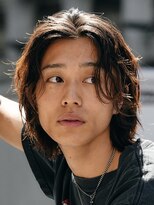 フィフス(fifth)&nbsp;ミディアムセンターパートウルフニュアンスルーズパーマ20代30代