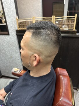 髪処田島屋 震災フェードパンチ