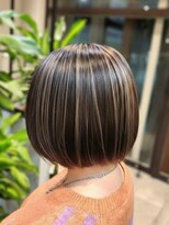 アヴァロンテ アットウィルヘアー(A VOLONTE at will hair)&nbsp;筋感際立つ☆コントラストハイライト×美フォルムミニボブ