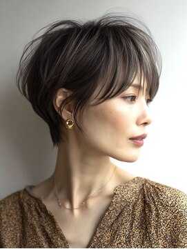 ハーツ(Heart's) 大人ショートレイヤー白髪ぼかし脱白髪染め40代50代60代原宿