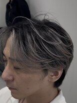 コスモス 町田(COSMOS)&nbsp;大人シルバーバレイヤージュ×センターパート町田美容室