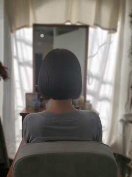 ロッティー(Rottie) ショートボブ