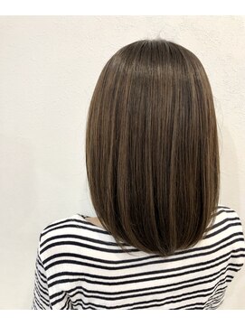 ベル(bell) ナチュラルベージュカラー