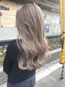 レブ 四条烏丸(Reb,) グレージュ