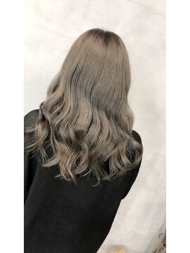 ウィクシー(wixy) グレージュカラー