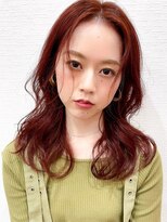 ローランド(Rowland)&nbsp;赤髪☆くびれヘア☆センターパート☆ピンクカラー