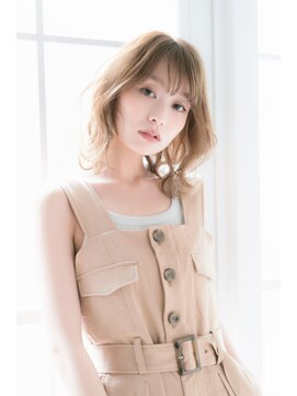 リトル 所沢(little) 風になびくエアリーボブ