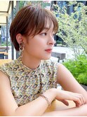 大人かわいいナチュラル小顔ショート