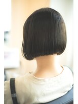 ベンジー 薬院大通店(benji)&nbsp;透明感オリーブカラー×切りっぱなしボブ×前髪あり