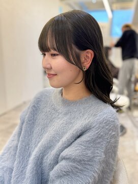 アナ ラーナ(Anna Lanna) おくれ毛が大人で可愛い【奥村北斗】