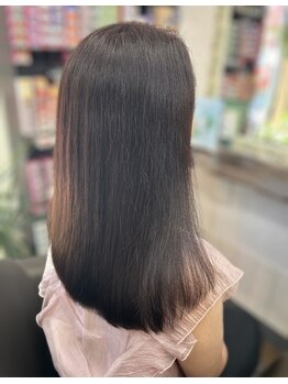 フラヴィアヘアー(Flavia Hair)の写真/【追浜駅徒歩５分】「自然に美しく、賢く白髪ケア。あなたらしい大人の艶めきを」
