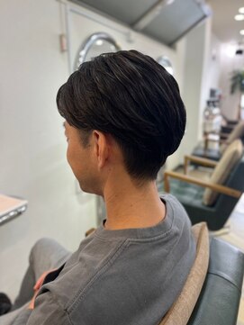 ビィーワンイースト(Be 1 EAST) ツーブロックカット