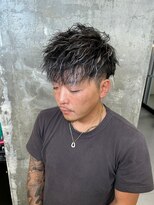 メンズサロン キング 梅田店(Men’s salon K!ng)&nbsp;波巻きツイストスパイラルパーマ/フェザーパーマ/眉毛/メンズ