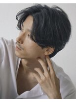 《セットを簡単に》パーマで大人の雰囲気に/センターパート