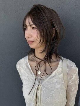 ナループロア ルームー(Nalu pu loa ROOMOO) レイヤーカット/ハッシュカット/グレージュカラー