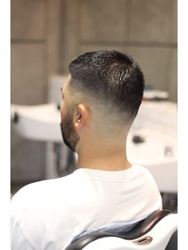 キングスマントーキョー 三鷹店(KINGSMAN TOKYO) クロップスキンフェード