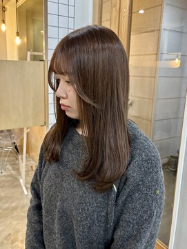 スート(suit.) 透明感グレージュ