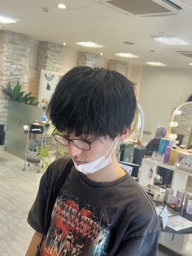 クレア(CREA) 黒髪マッシュ
