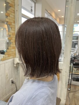 コクア ヘアーデザイン(kokua hair design) くすみエモージュ×ぱつっとミディボブ