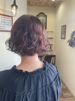 アルファレイズトロワ(alphareiz trois)&nbsp;くせ毛を活かしたボブスタイル