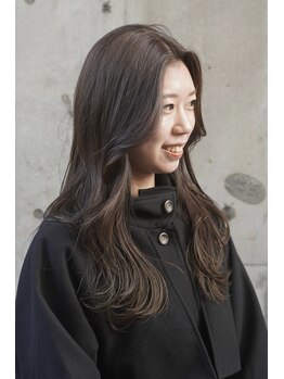 フランク(Frank)の写真/業界最新の施術椅子&ユメシャンプー台導入★移動要らずの極上空間で叶える美髪ケア&至福の時間