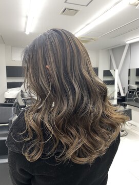 アライブ キチジョウジ(ALIVE Kichijoji) エアタッチバレイヤージュ★グレージュ