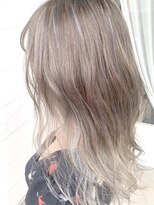 ロンド ヘアー(Rondo. Hair)&nbsp;ハイライトカラー_バレイヤージュ_ホワイトアッシュ