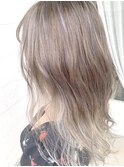 ハイライトカラー_バレイヤージュ_ホワイトアッシュ
