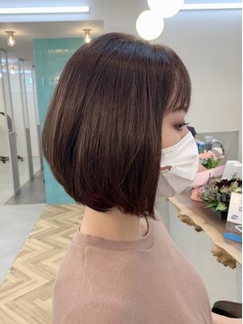 ロミー 本厚木(ROMMY.) 再現性◎ひし形シルエット 王道大人のショートボブ　ROMMY.田中