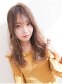 シースルーバング小顔セミロングヘア