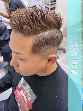 ウーロス(uros.) フェード☆かき上げ