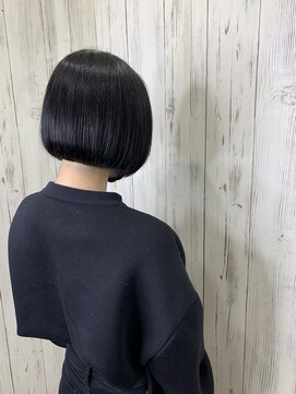 アンダーバーホワイト 南海難波店(_WHITE) 丸みボブ